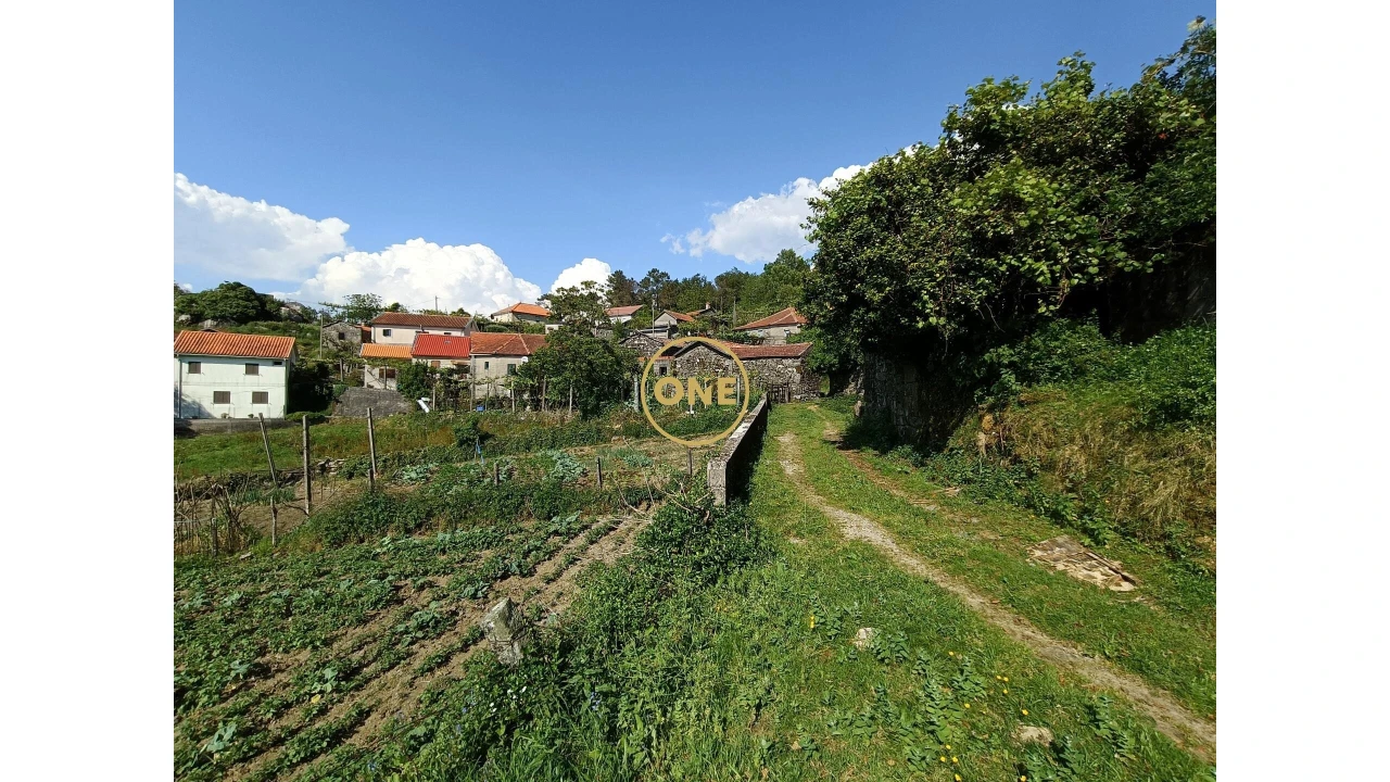 Moradia T2 para Venda em Cuide de Vila Verde Foto 21