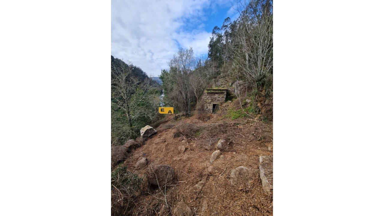 Quinta T2 para Venda em Rio de Moinhos Foto 15