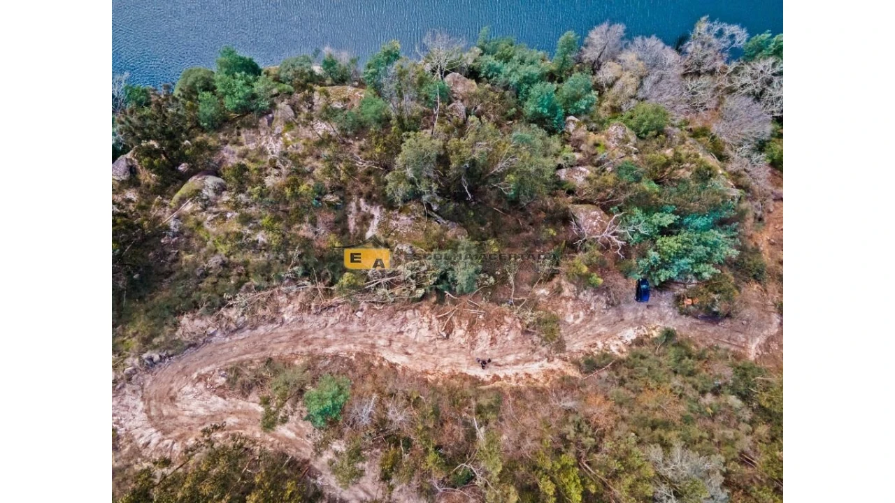 Quinta T2 para Venda em Rio de Moinhos Foto 5