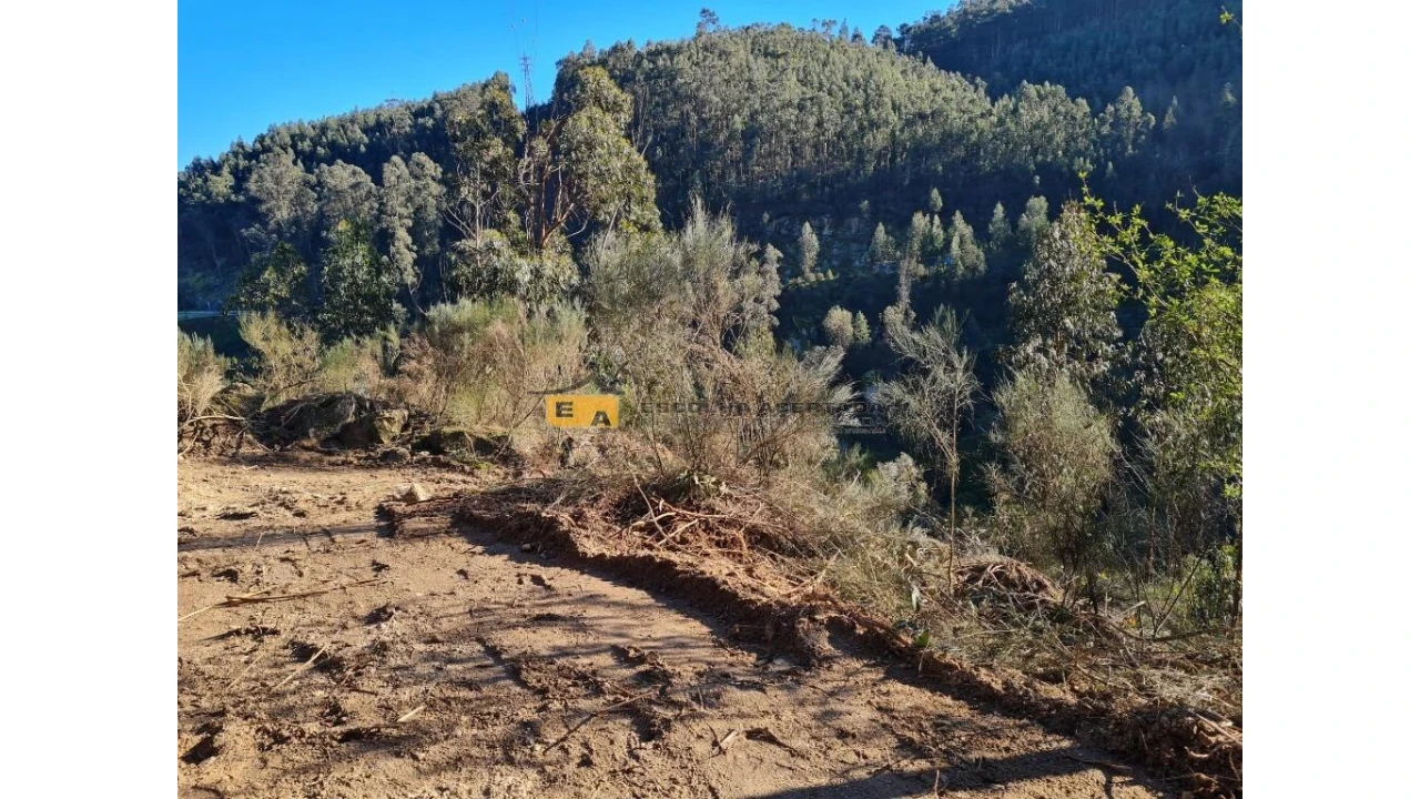 Quinta T2 para Venda em Rio de Moinhos Foto 24