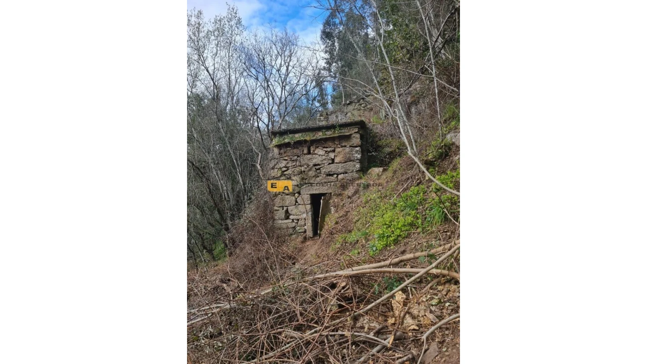 Quinta T2 para Venda em Rio de Moinhos Foto 17