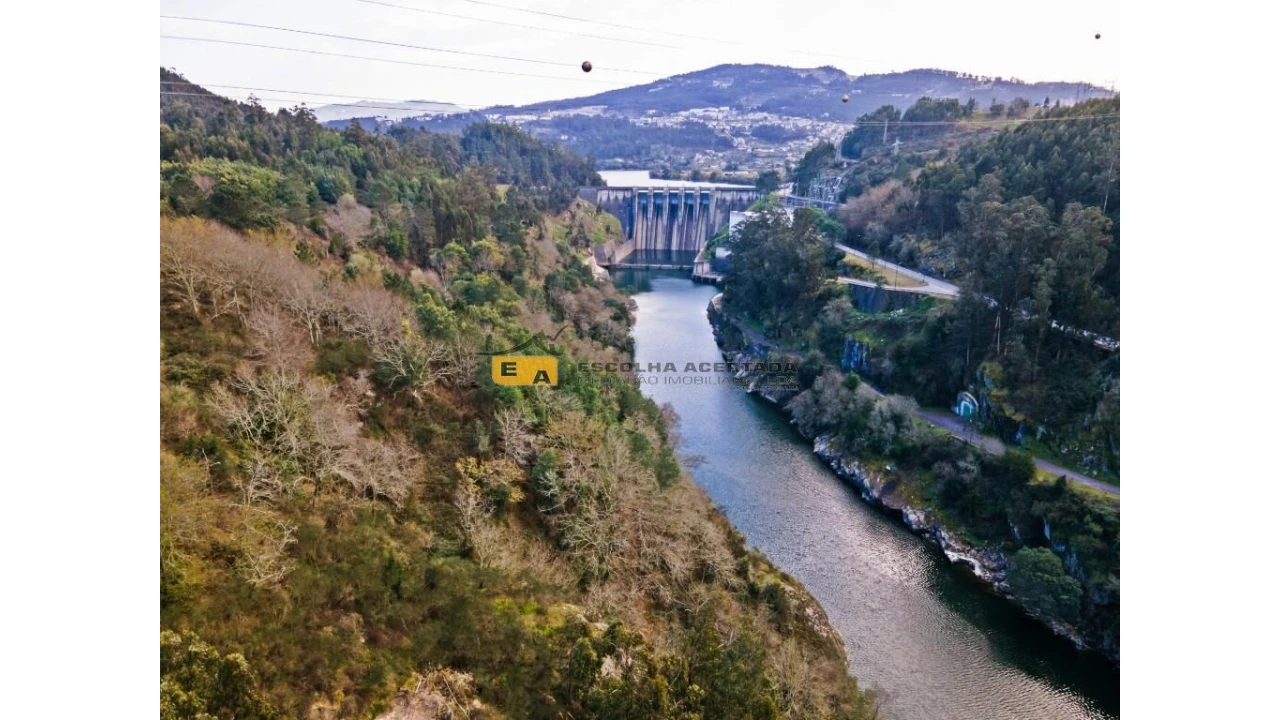 Quinta T2 para Venda em Rio de Moinhos Foto 1