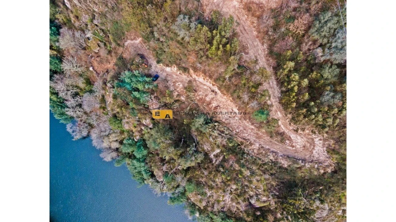 Quinta T2 para Venda em Rio de Moinhos Foto 2