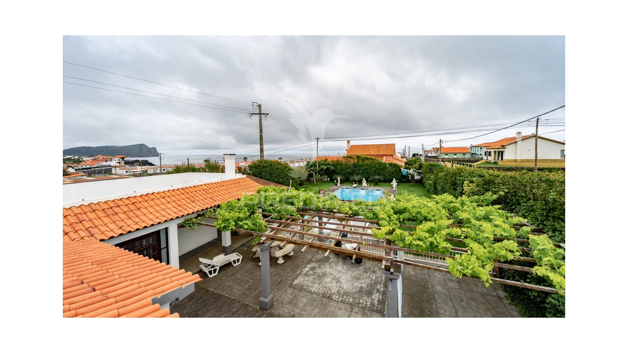 Moradia T4 para Venda em Angra (São Pedro) Foto 7