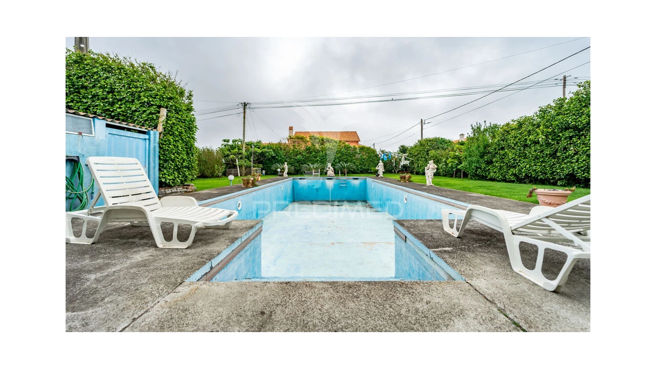 Moradia T4 para Venda em Angra (São Pedro) Foto 16