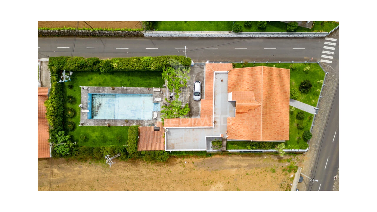 Moradia T4 para Venda em Angra (São Pedro) Foto 6