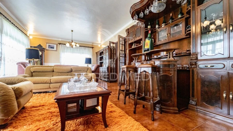 Moradia T4 para Venda em Angra (São Pedro) Foto 11