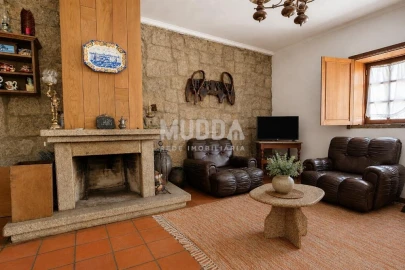 Moradia T3 para Venda em Santo Estêvão