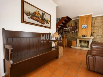 Moradia T3 para Venda em Santo Estêvão