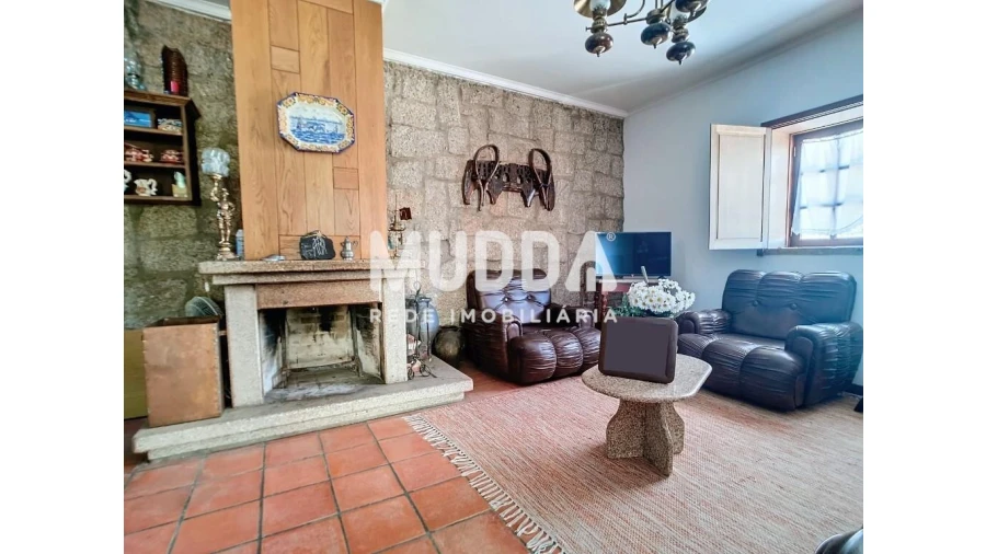 Moradia T3 para Venda em Santo Estêvão Foto 5