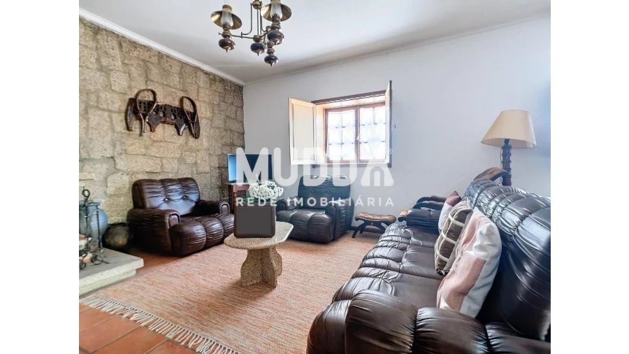 Moradia T3 para Venda em Santo Estêvão Foto 4