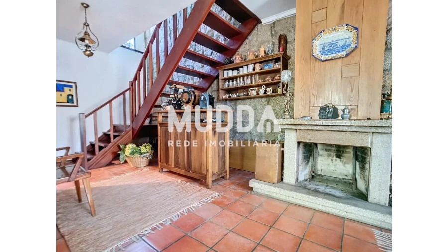 Moradia T3 para Venda em Santo Estêvão