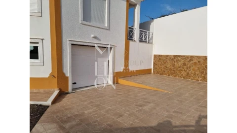 Moradia T3 para Venda em Ericeira