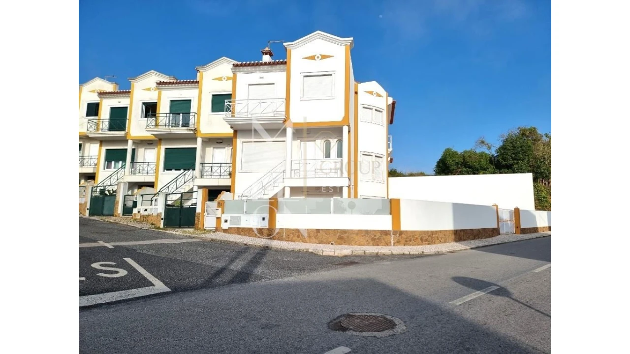 Moradia T3 para Venda em Ericeira Foto 1