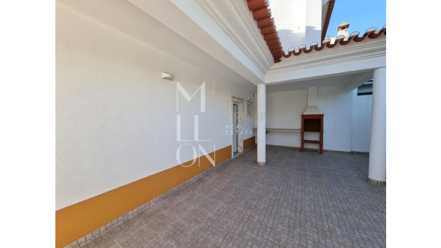 Moradia T3 para Venda em Ericeira Foto 3
