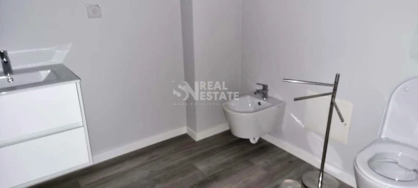 Apartamento T2 para Venda em Funchal (Se)