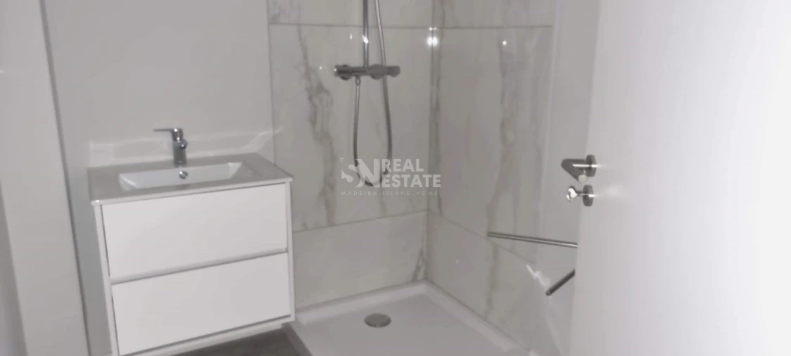 Apartamento T2 para Venda em Funchal (Se) Foto 8