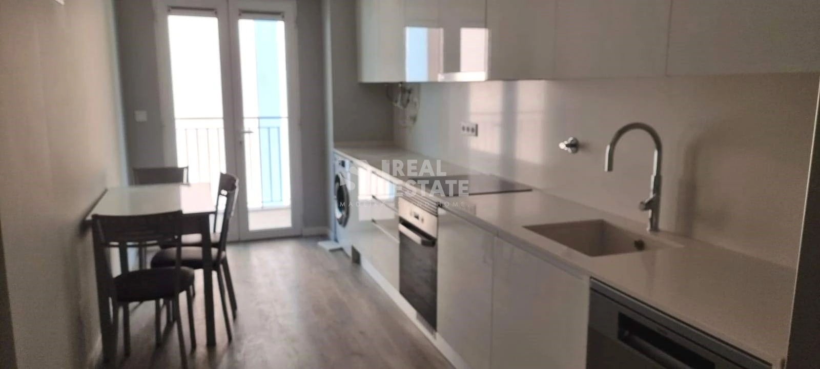 Apartamento T2 para Venda em Funchal (Se) Foto 14