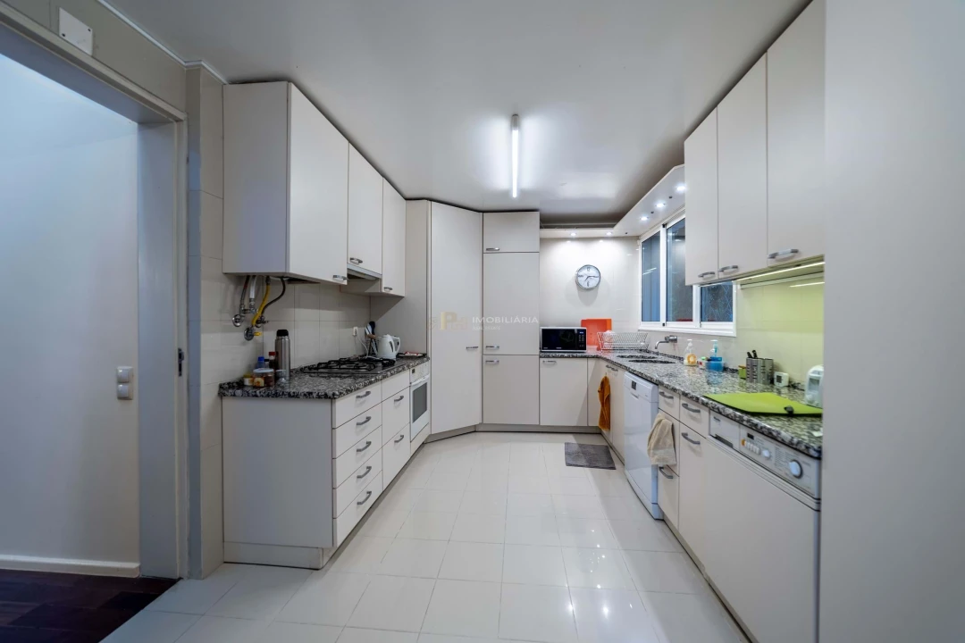 Moradia T5 para Venda em Moçarria Foto 32