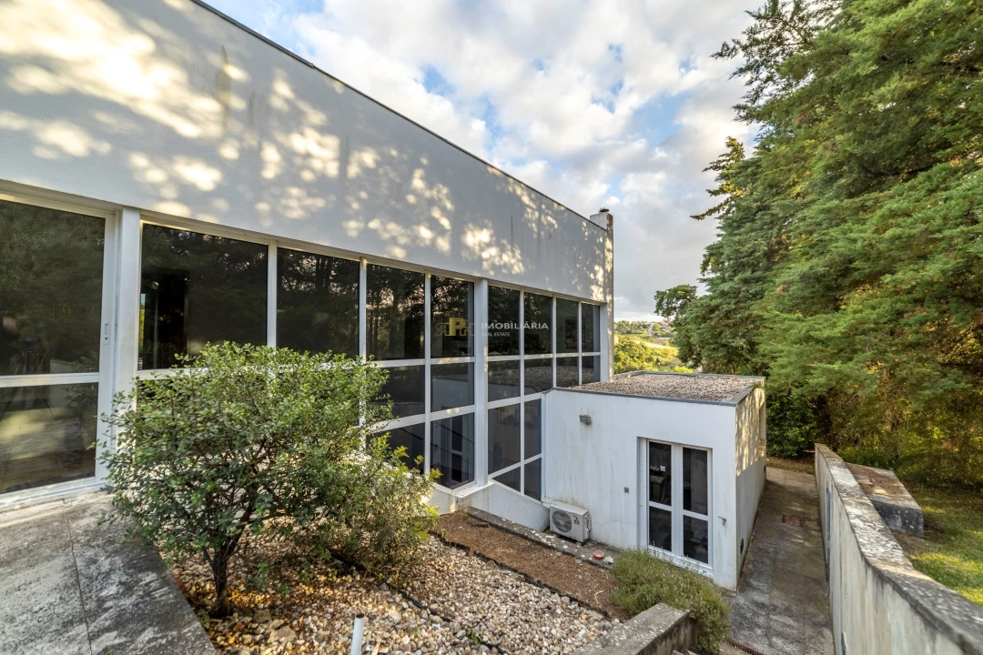 Moradia T5 para Venda em Moçarria Foto 54