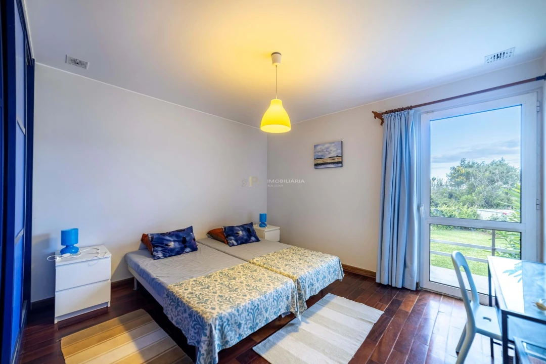 Moradia T5 para Venda em Moçarria Foto 42