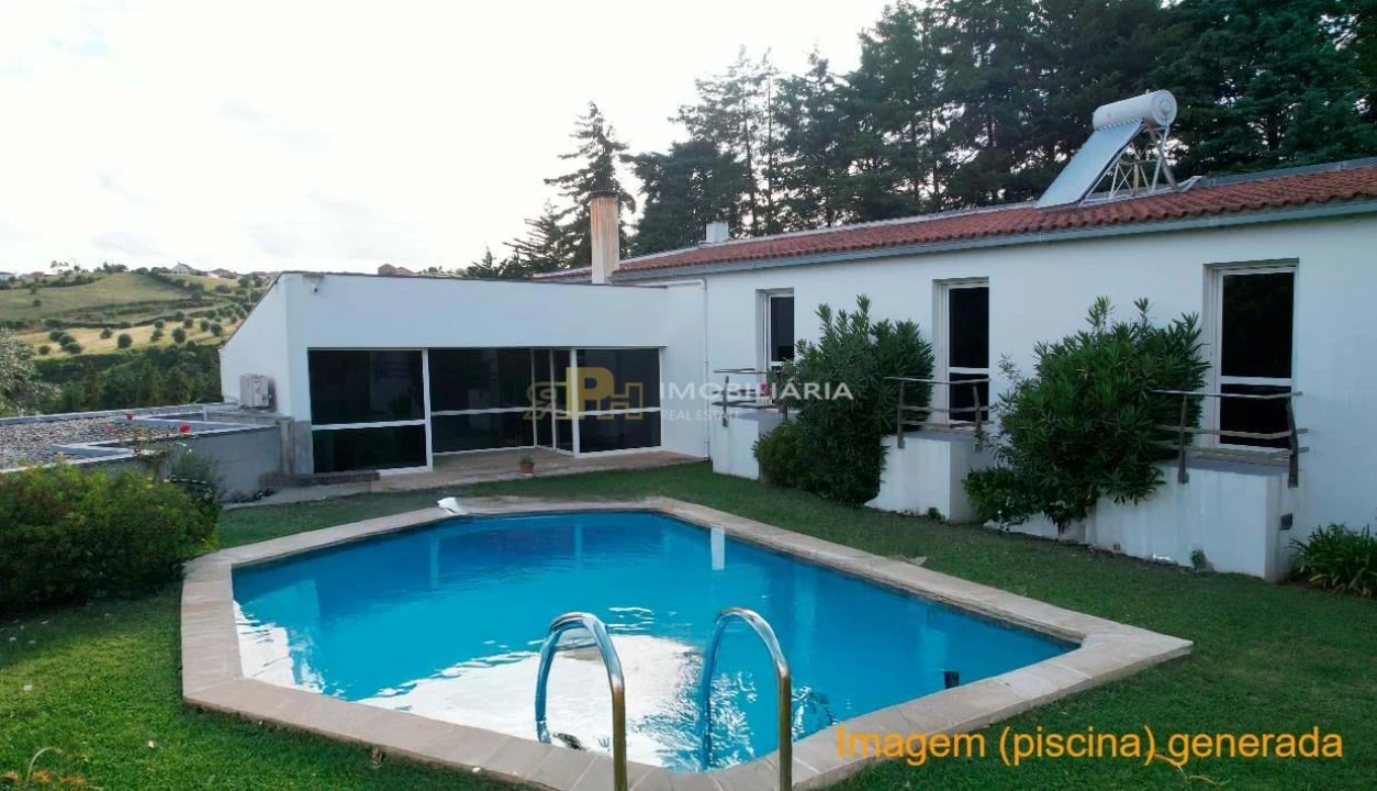 Moradia T5 para Venda em Moçarria Foto 18