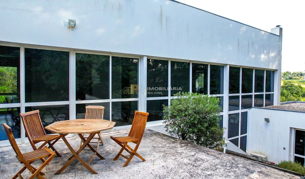 Moradia T5 para Venda em Moçarria Foto 76