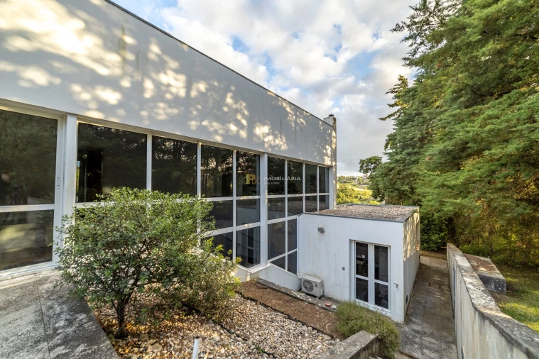 Moradia T5 para Venda em Moçarria Foto 54