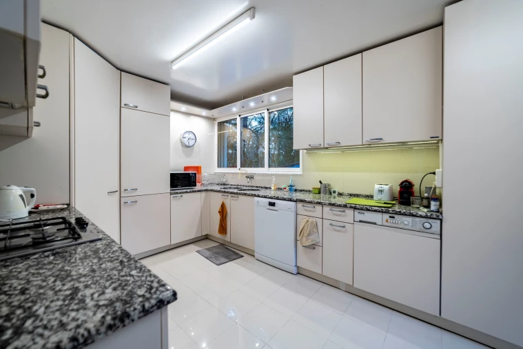 Moradia T5 para Venda em Moçarria Foto 33