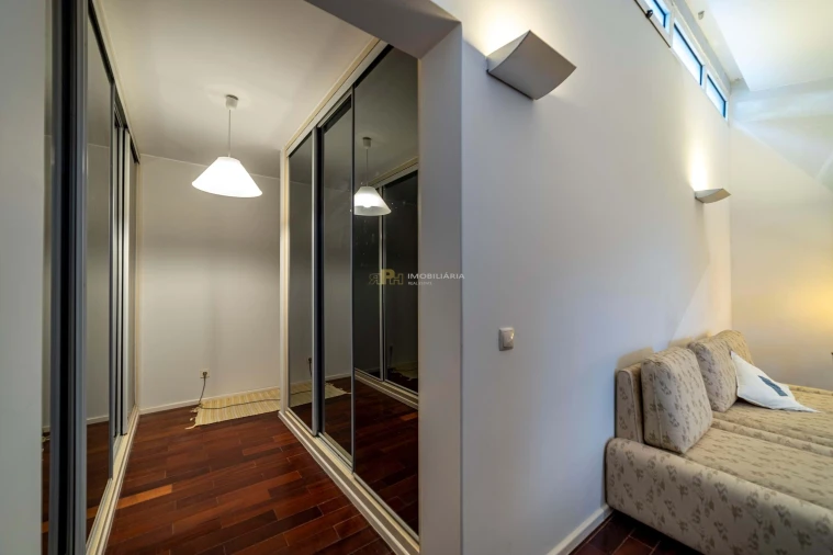 Moradia T5 para Venda em Moçarria Foto 49