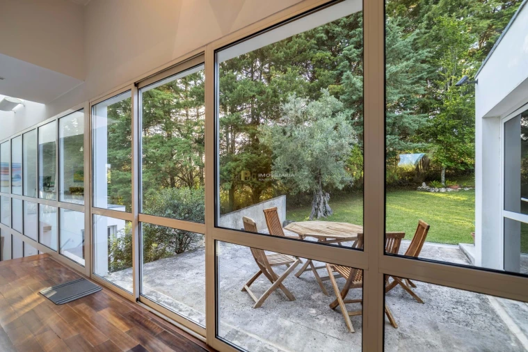 Moradia T5 para Venda em Moçarria Foto 3