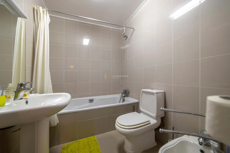 Moradia T5 para Venda em Moçarria Foto 38