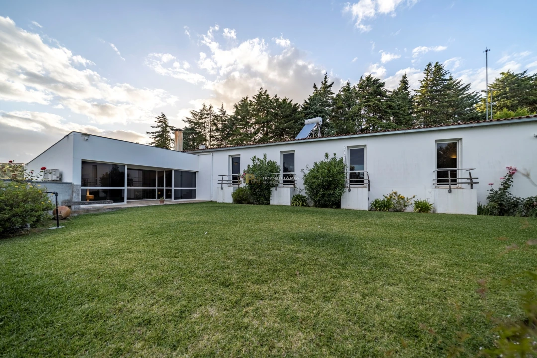 Moradia T5 para Venda em Moçarria Foto 61