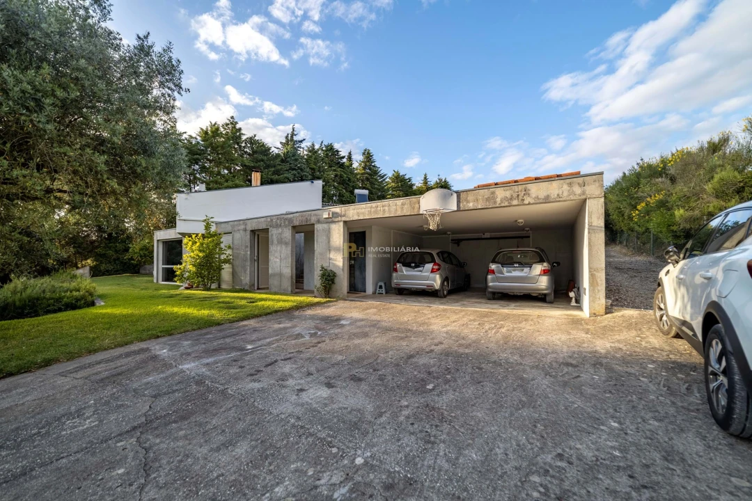 Moradia T5 para Venda em Moçarria Foto 60