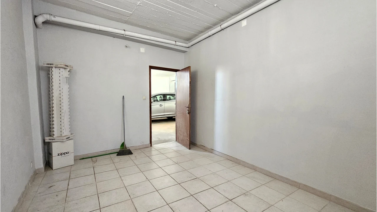 Loja para Arrendamento em Atouguia da Baleia Foto 14