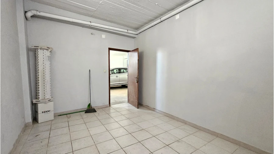 Loja para Arrendamento em Atouguia da Baleia Foto 14