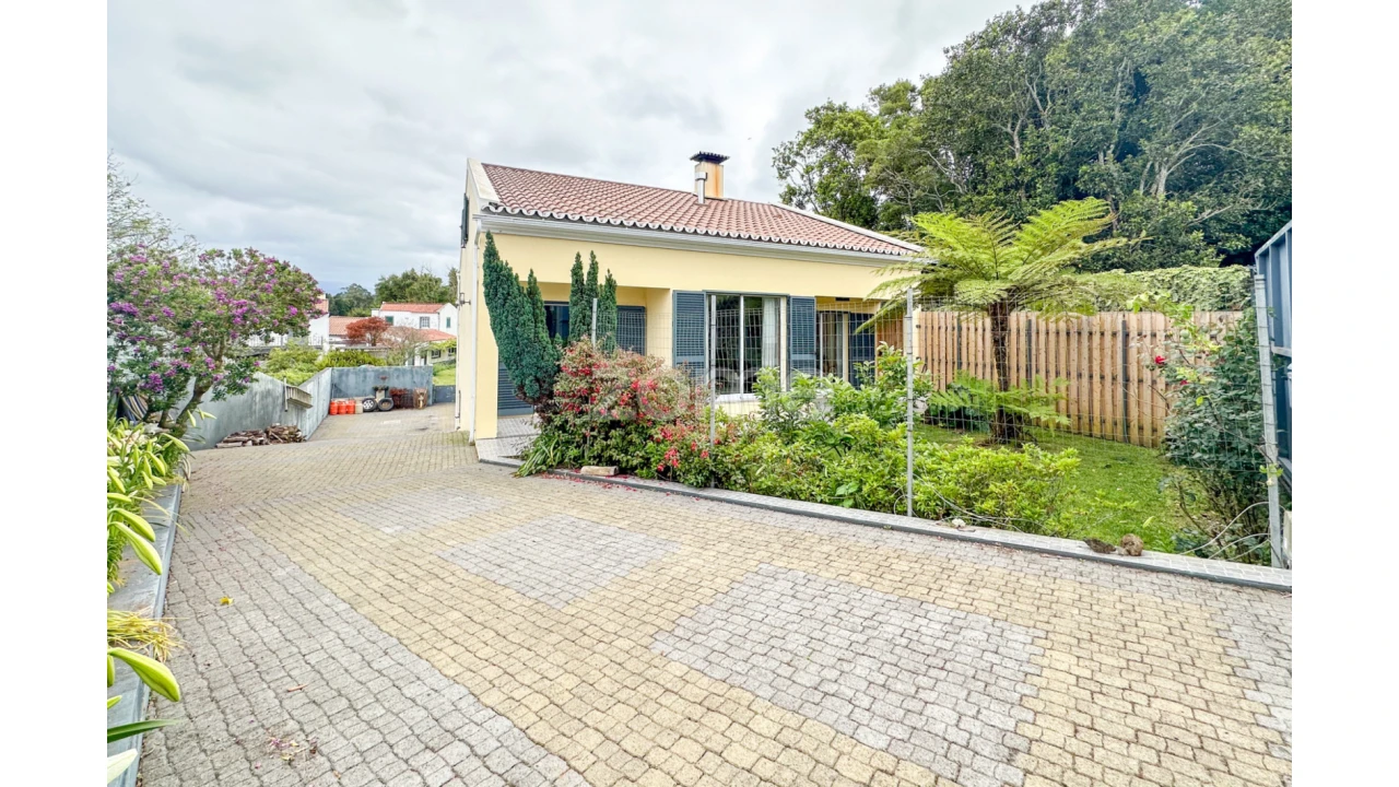 Moradia T3 para Venda em São Vicente Ferreira Foto 2