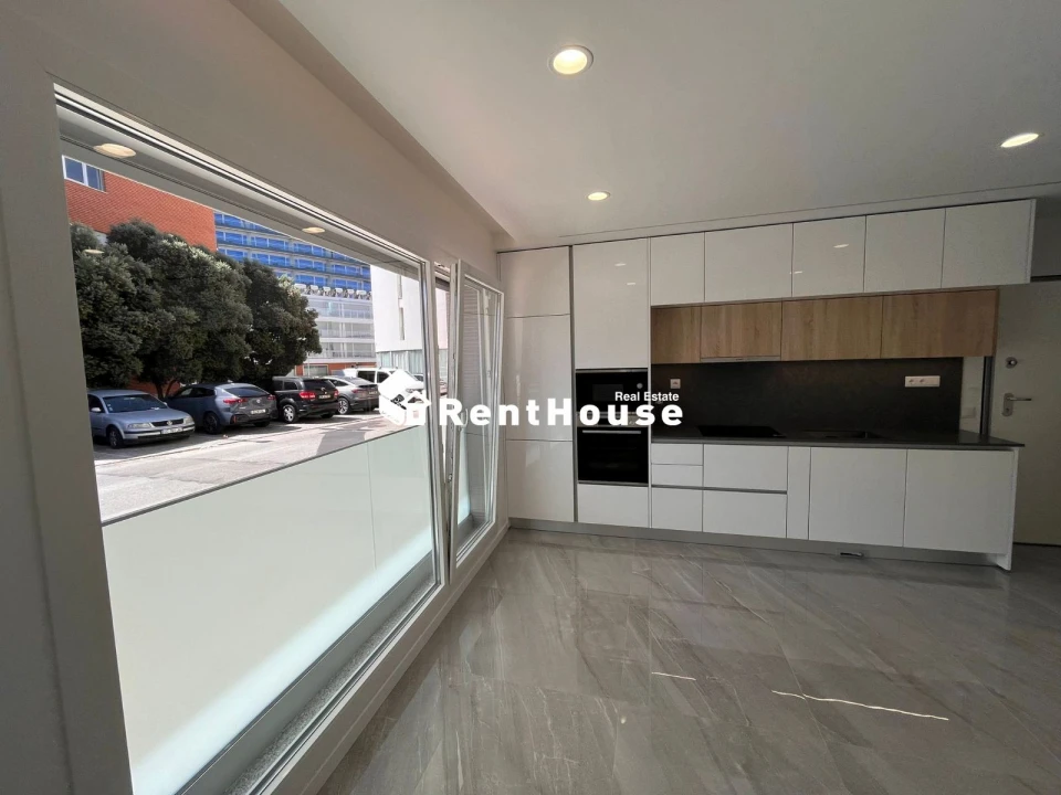 Apartamento T0 para Venda em Alhadas Foto 2