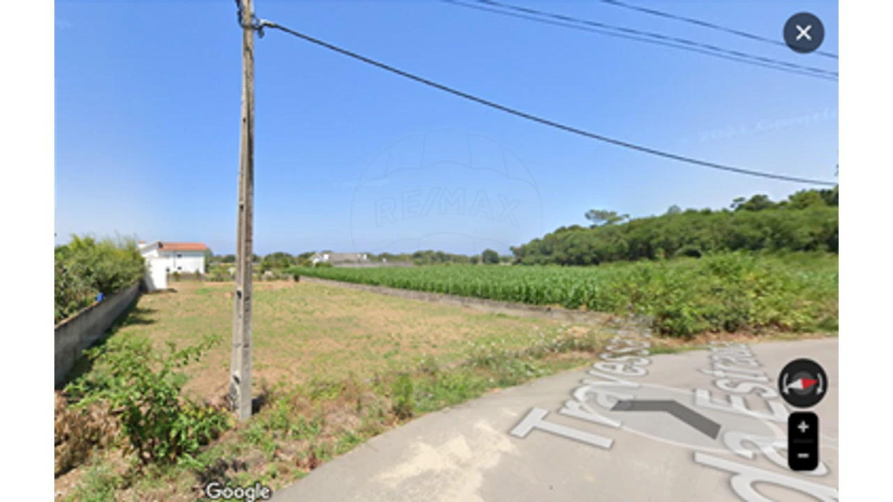 Terreno para Venda em Paramos Foto 1