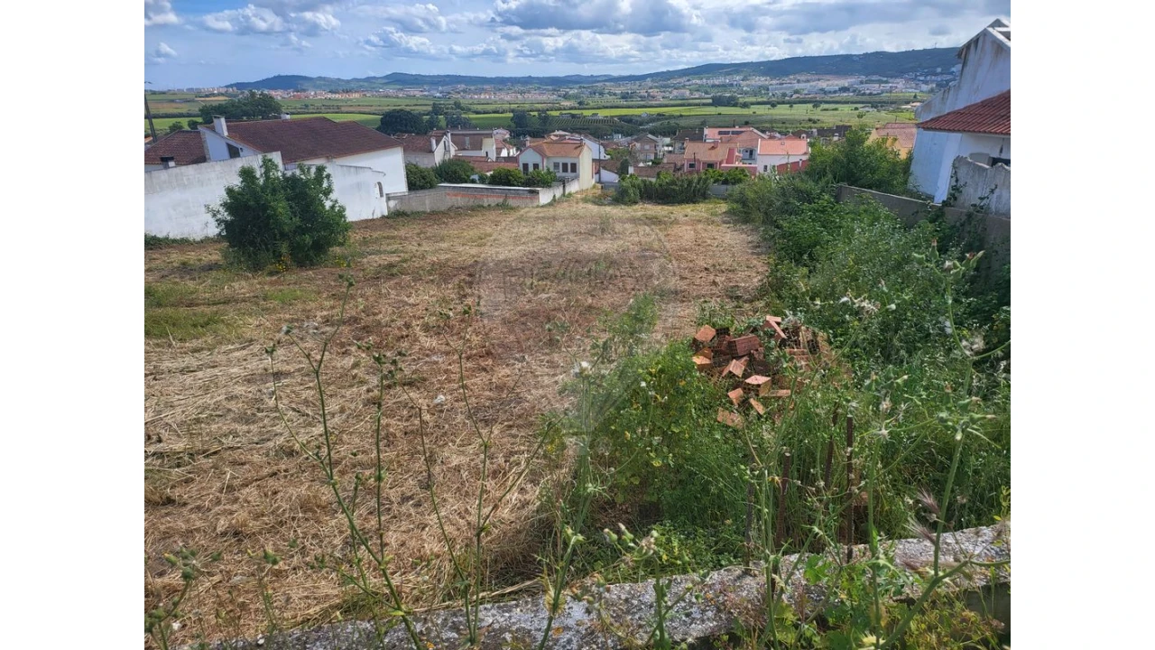 Moradia T2 para Venda em Alenquer (Santo Estêvão e Triana) Foto 4