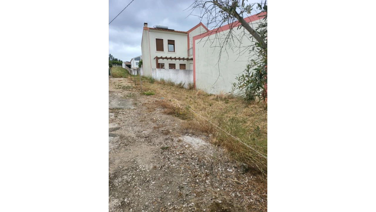 Moradia T2 para Venda em Alenquer (Santo Estêvão e Triana) Foto 5