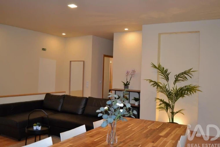 Prédio para Venda em Subportela, Deocriste e Portela Susã Foto 16