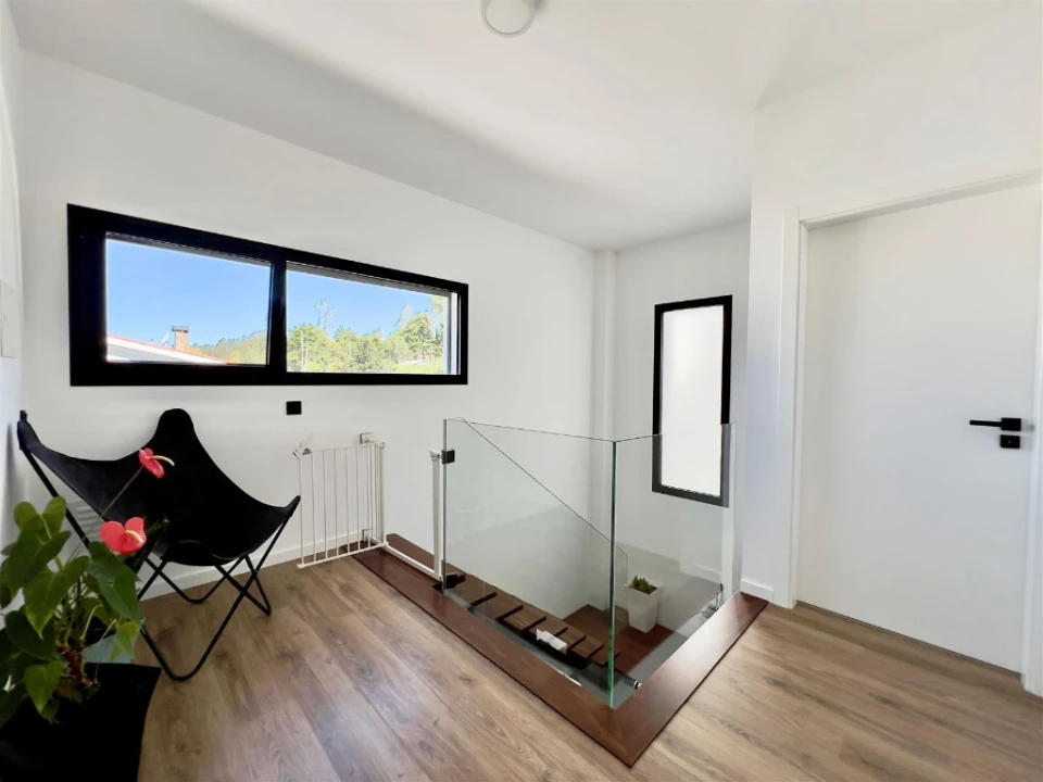 Moradia T4 para Venda em Alfarelos Foto 3