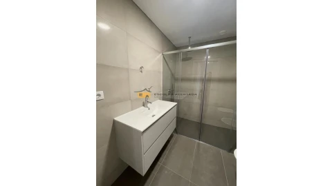 Apartamento T4 para Venda em Aldoar, Foz do Douro e Nevogilde