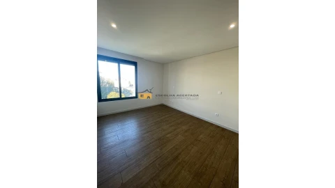 Apartamento T4 para Venda em Aldoar, Foz do Douro e Nevogilde