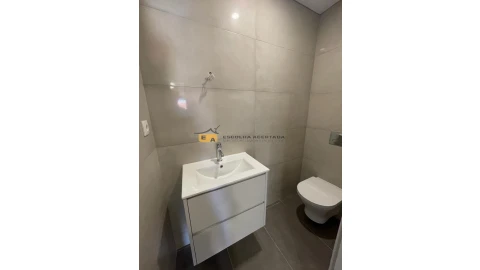Apartamento T4 para Venda em Aldoar, Foz do Douro e Nevogilde