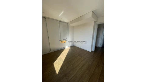 Apartamento T4 para Venda em Aldoar, Foz do Douro e Nevogilde