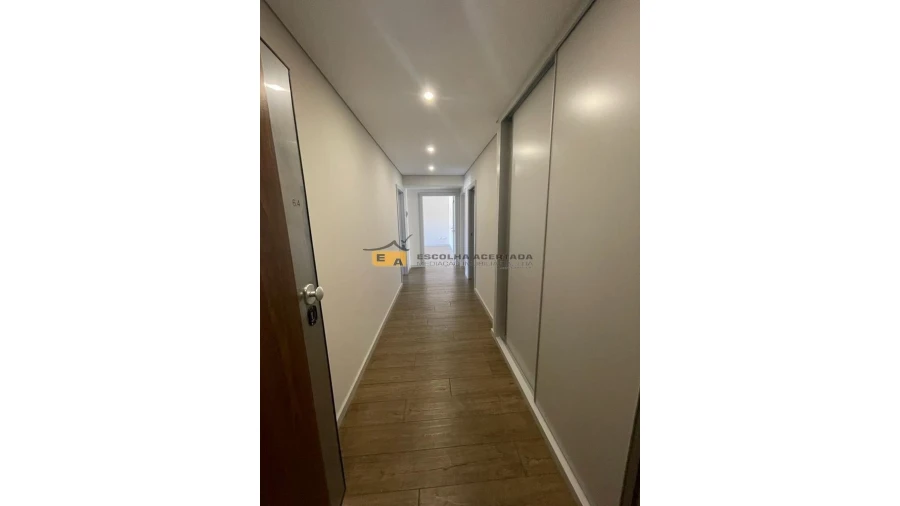 Apartamento T4 para Venda em Aldoar, Foz do Douro e Nevogilde Foto 28