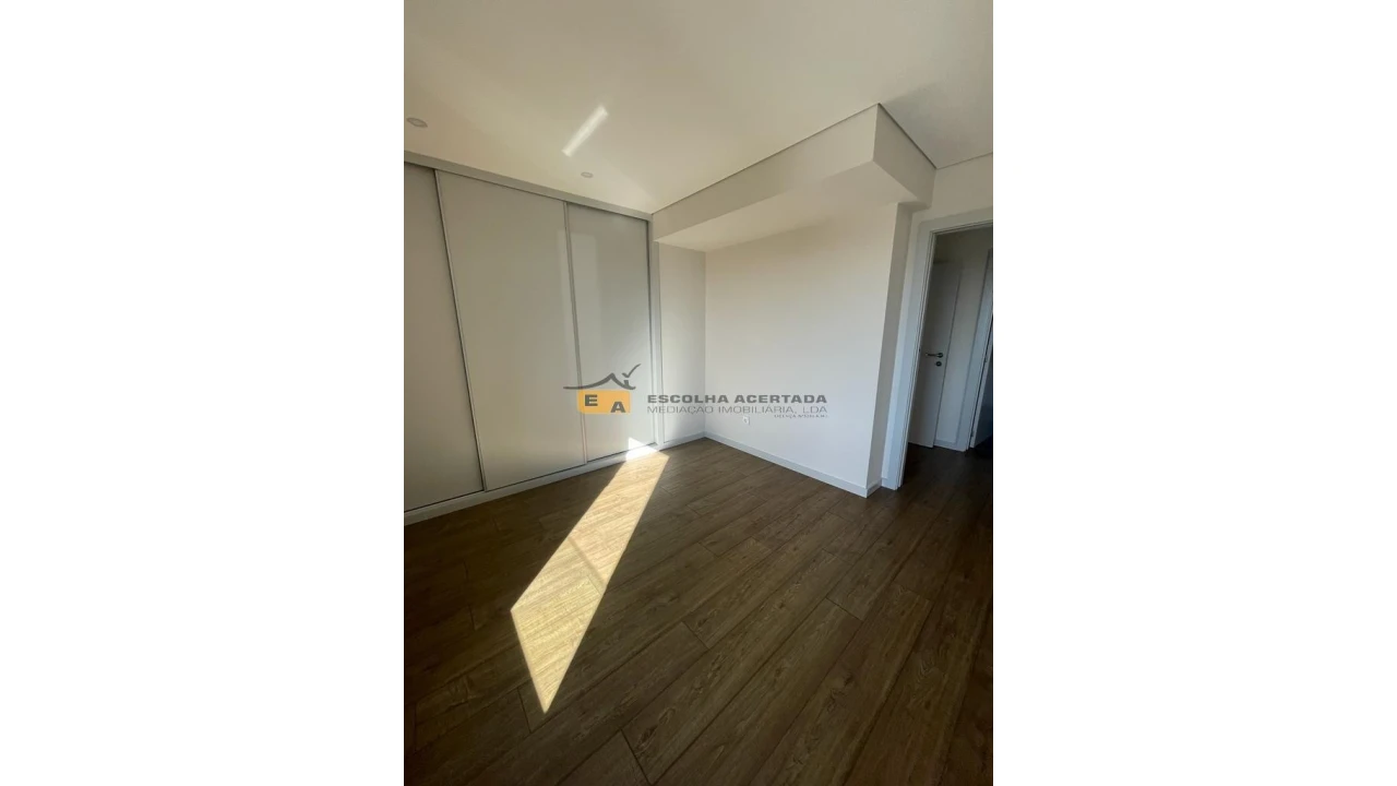 Apartamento T4 para Venda em Aldoar, Foz do Douro e Nevogilde Foto 5