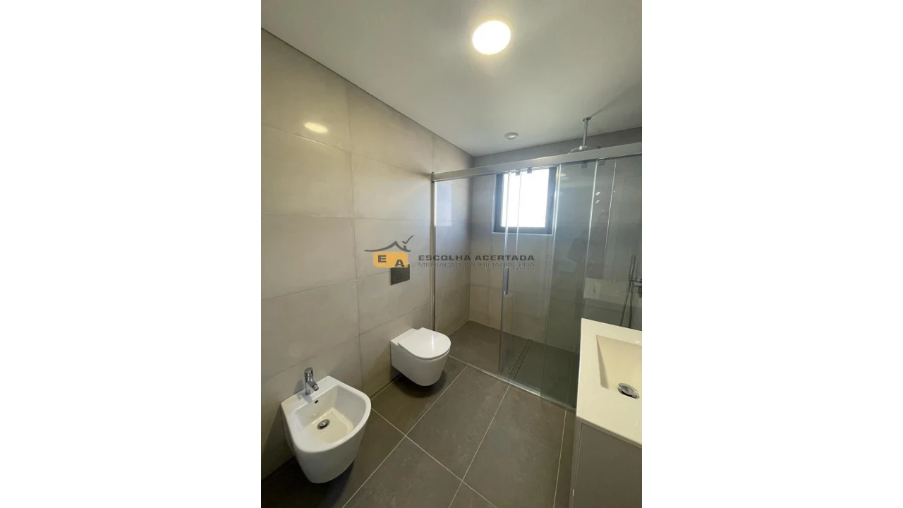 Apartamento T4 para Venda em Aldoar, Foz do Douro e Nevogilde Foto 35